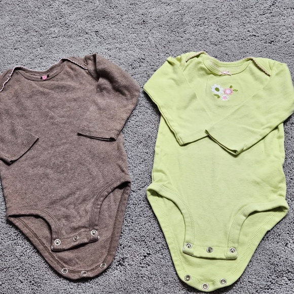 Large Lot 9 - 12 Months Baby Girl Clothes - Various Manufacturers Carters Harley - Picture 10 of 16